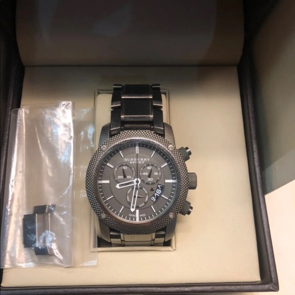 Burberry chronograph bracelet watch BU77 - Picture 6 of 8